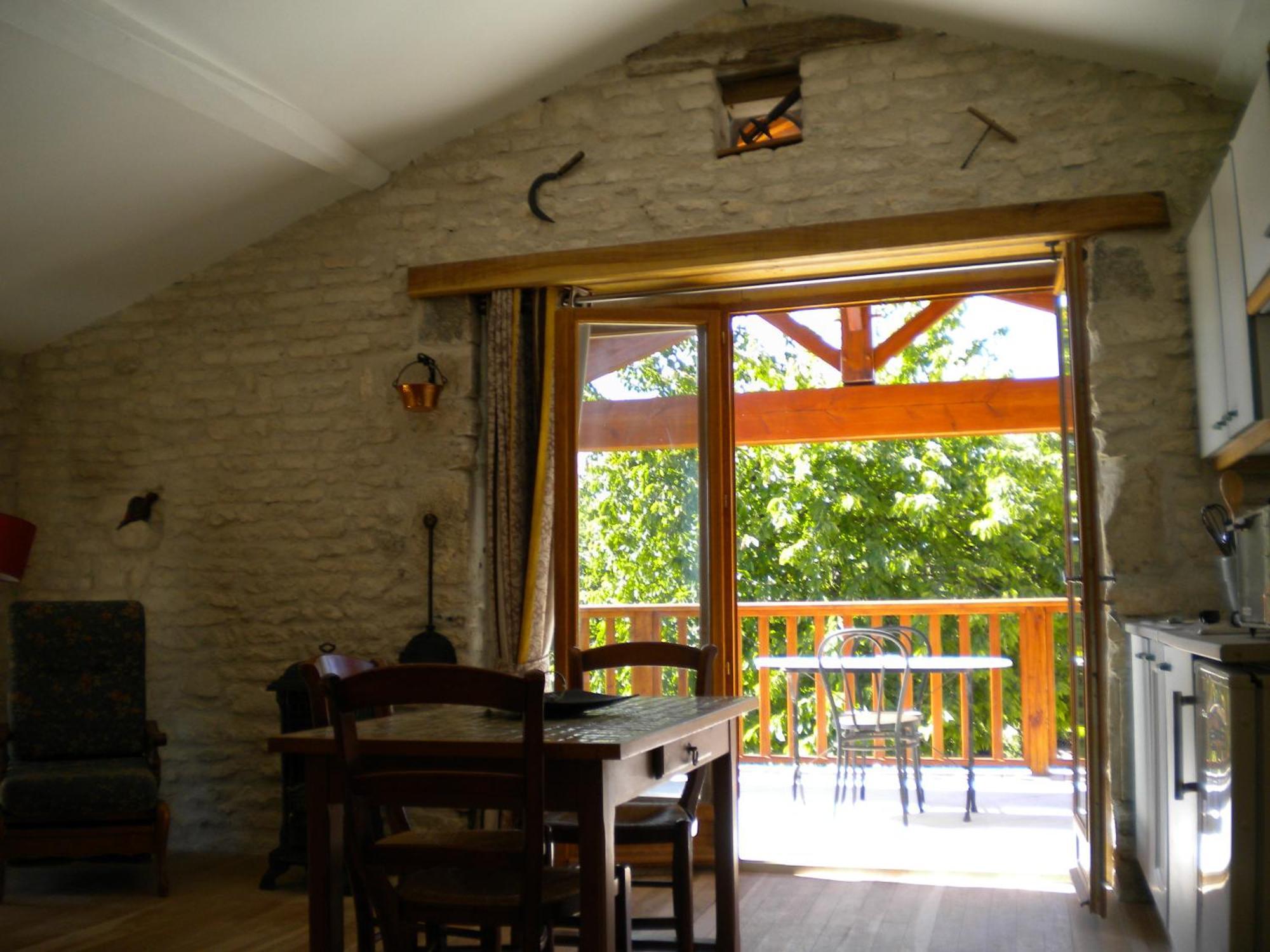 Au Col De Cygne Blanzac-les-Matha Exterior foto